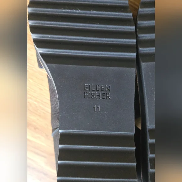 Eileen Fisher Black Match Cutout Demi Wedge Oxford Suede Leather Women's 11 - Picture 10 of 10